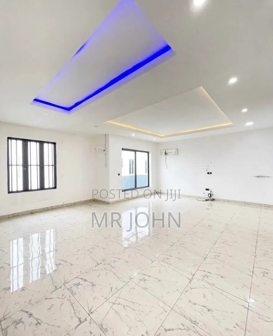 4bdrm Duplex in Lekki Phase 1 Owo Pr for rent in Lekki