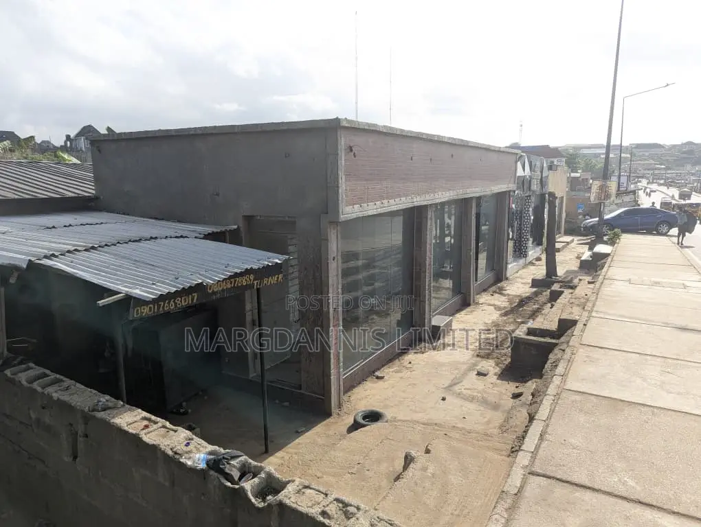 For Sale: 2 Plot of Land and Property at Ota-Ona, Ikorodu in Ikorodu Garage