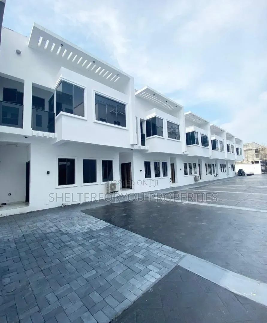 2bdrm Duplex in Lekki Phase 1 for sale in Lekki Phase 1