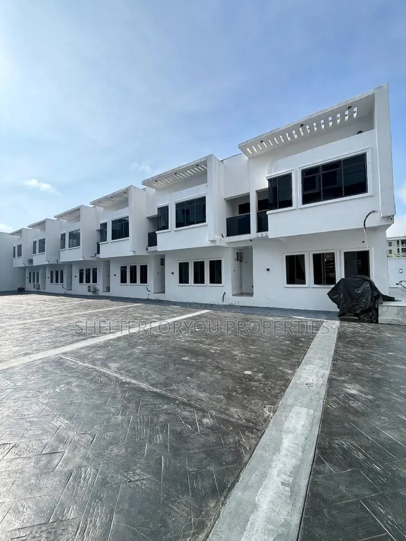 2bdrm Duplex in Lekki Phase 1 for sale in Lekki Phase 1