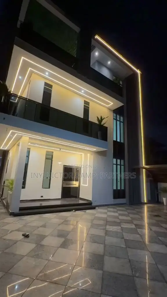 Furnished 5bdrm Mansion in Apo Resettlement for sale in Apo Resettlement