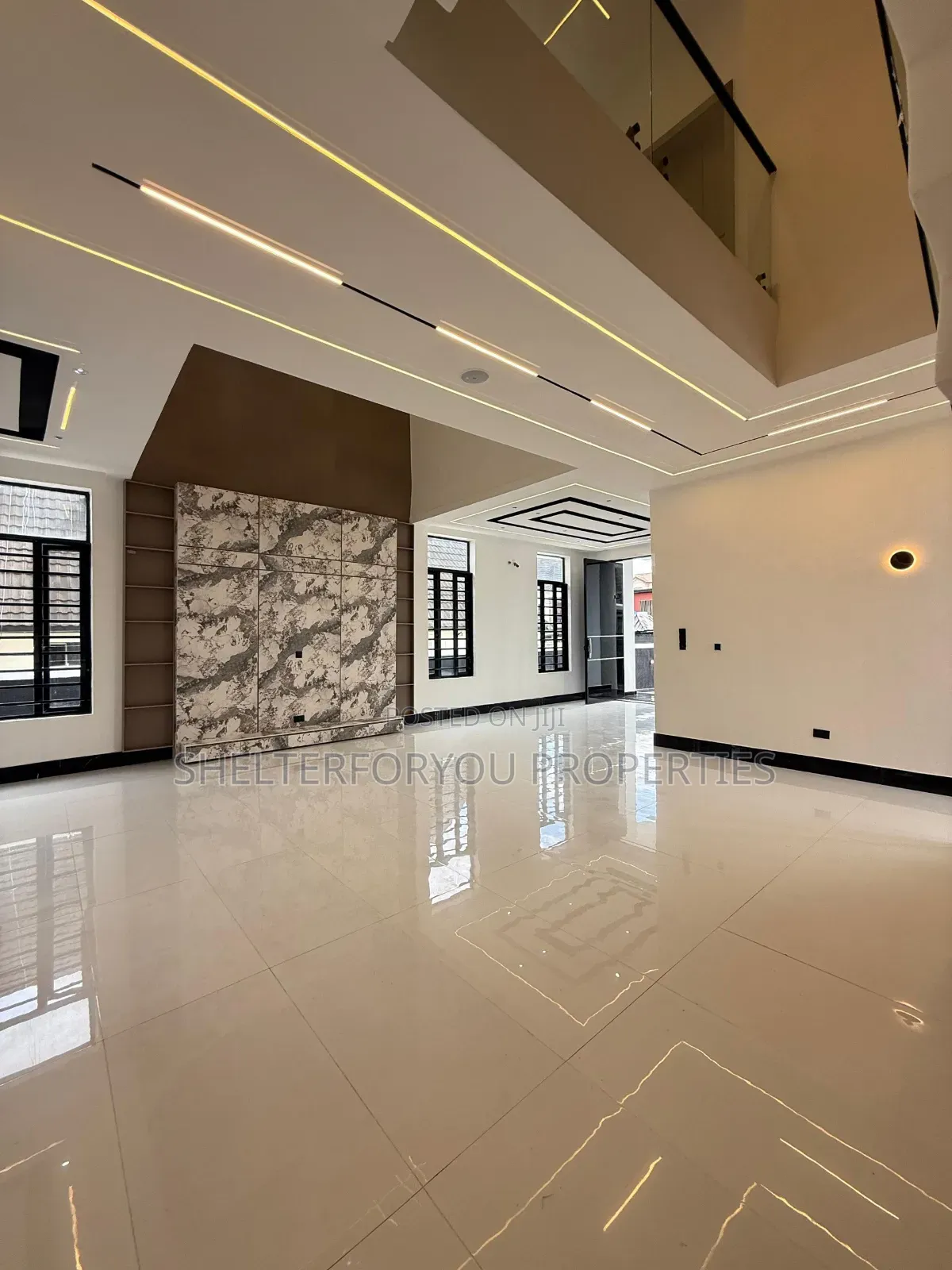 5bdrm Duplex in Sangotedo for sale in Sangotedo