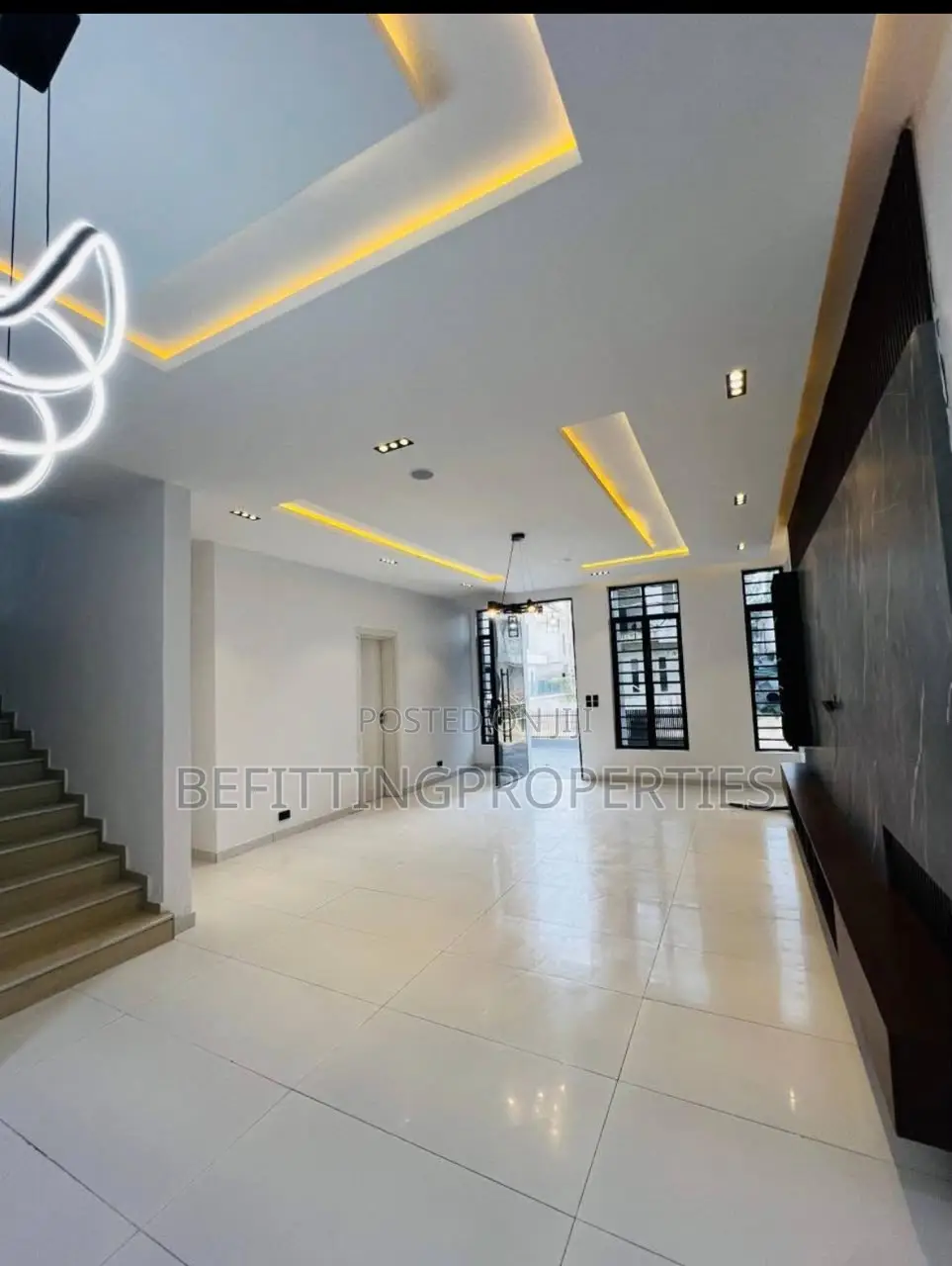 5bdrm Duplex in Lekki for sale in Lekki