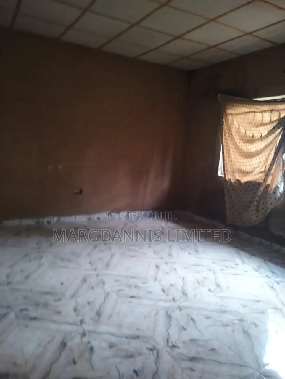 3bdrm Bungalow in Adeyemo Estate, Ita Oluwo for sale in Ita Oluwo