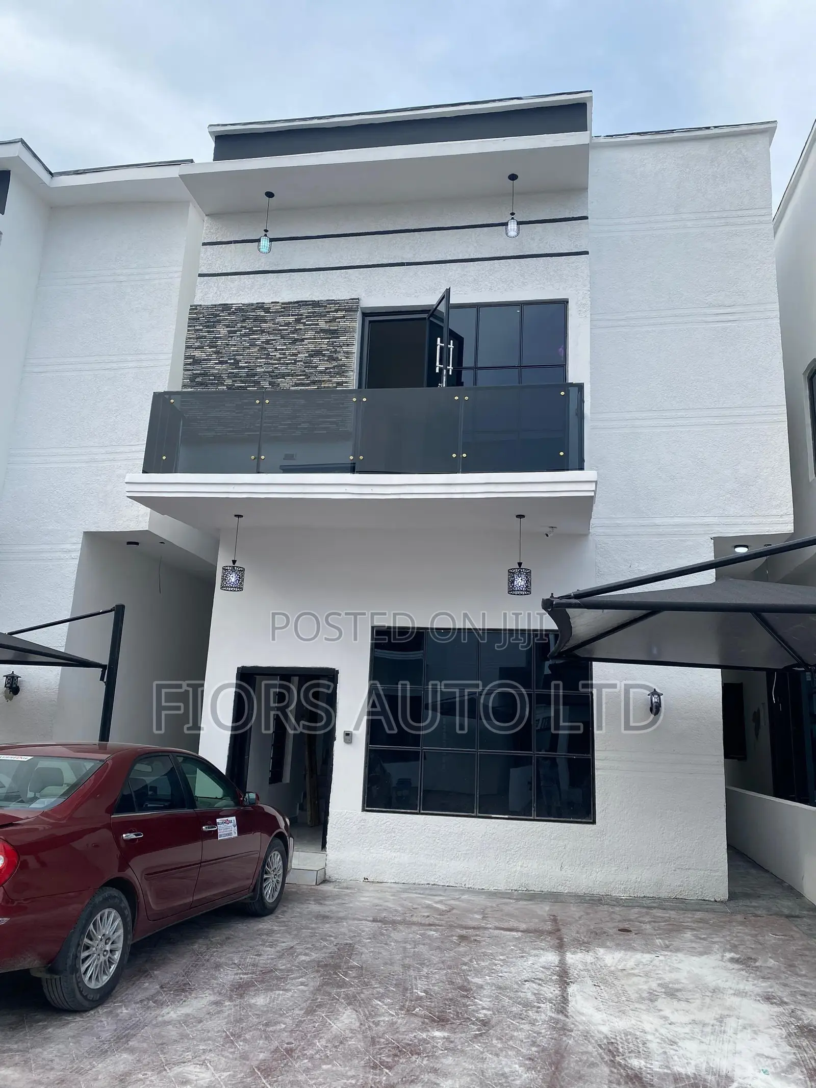 4bdrm Duplex in Ikota Main Gra for sale in Ikota
