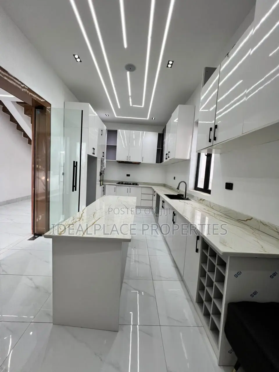 5bdrm Duplex in Ajah for sale in Ajah