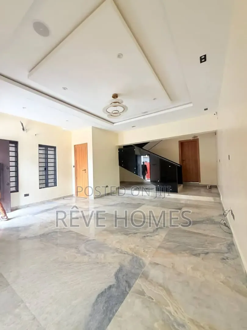 4bdrm Duplex in GRA Phase 2 Shangisha for sale in GRA Phase 2 Shangisha