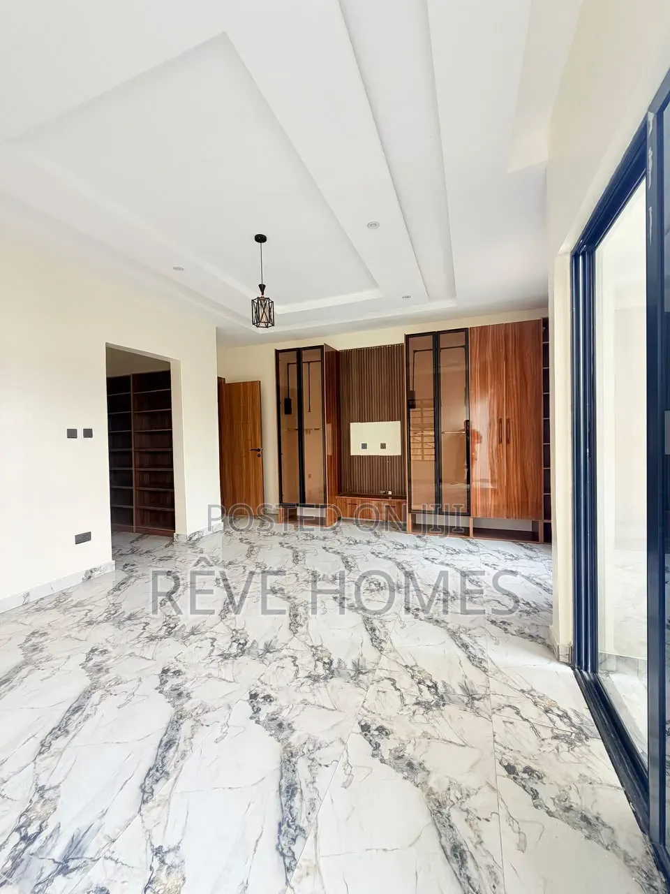 4bdrm Duplex in GRA Phase 2 Shangisha for sale in GRA Phase 2 Shangisha