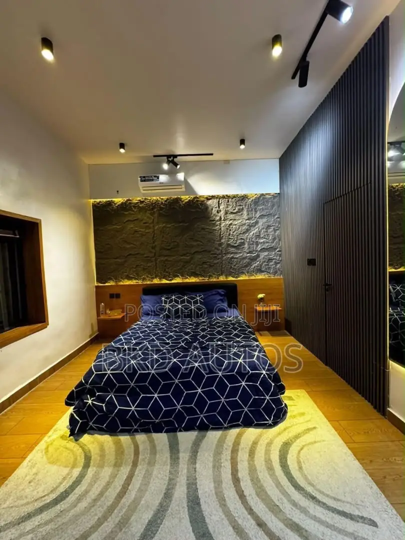 Cozy 1 Bedroom Apartment With Ps5 in Shomolu