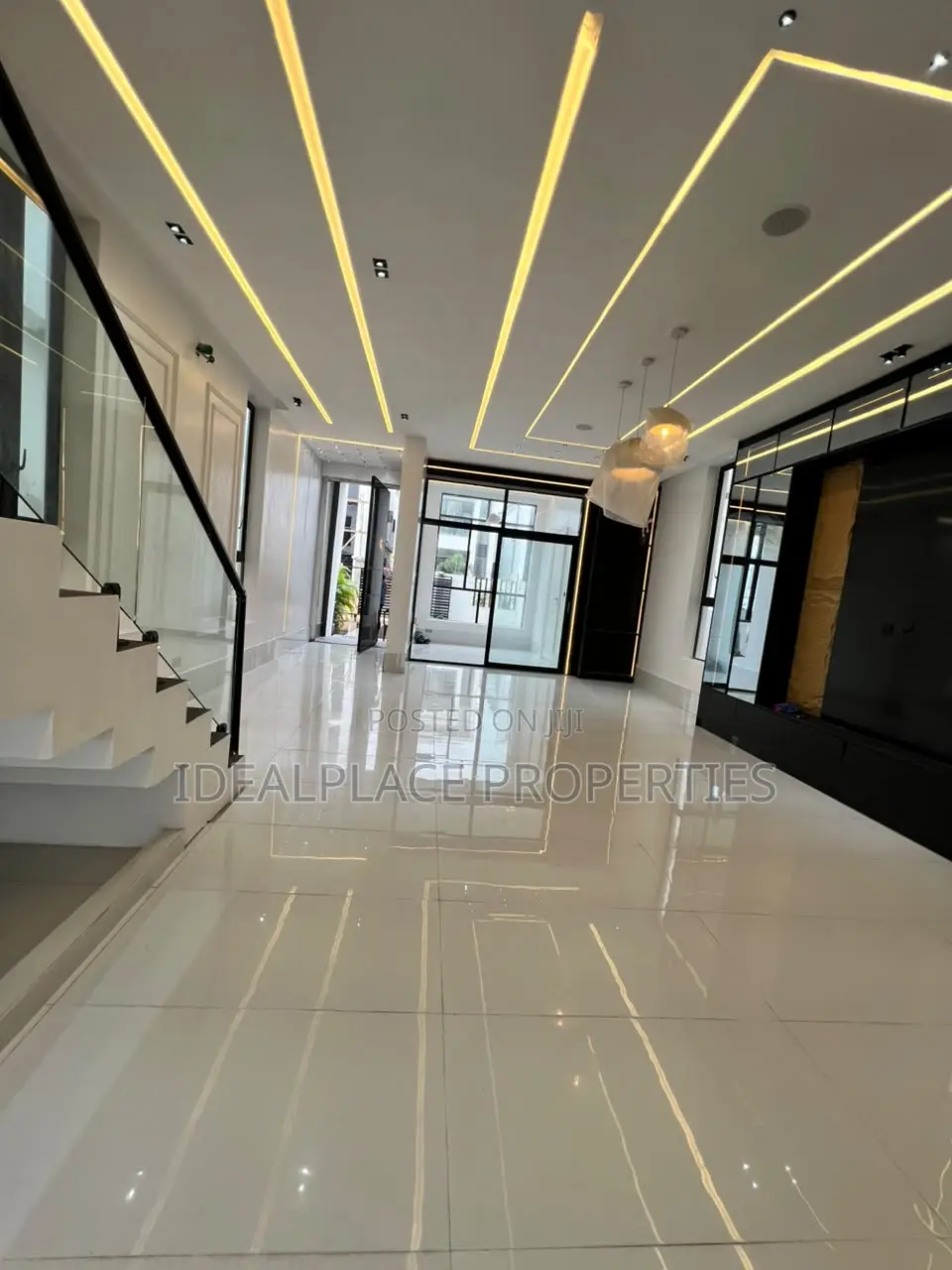 5bdrm Duplex in Ajah for sale in Ajah