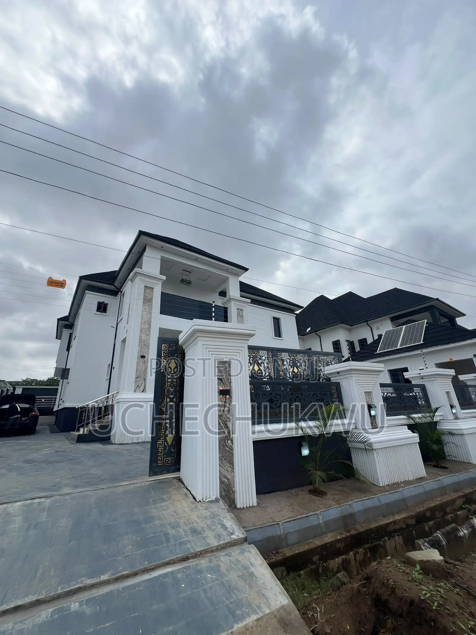 5bdrm Penthouse in H And J Estate, Galadimawa for sale in Galadimawa