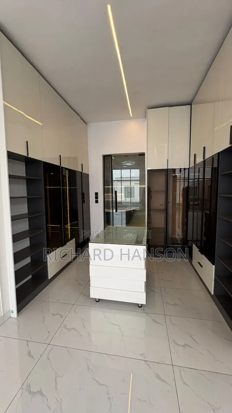 5bdrm Duplex in Vgc for sale in VGC / Ajah
