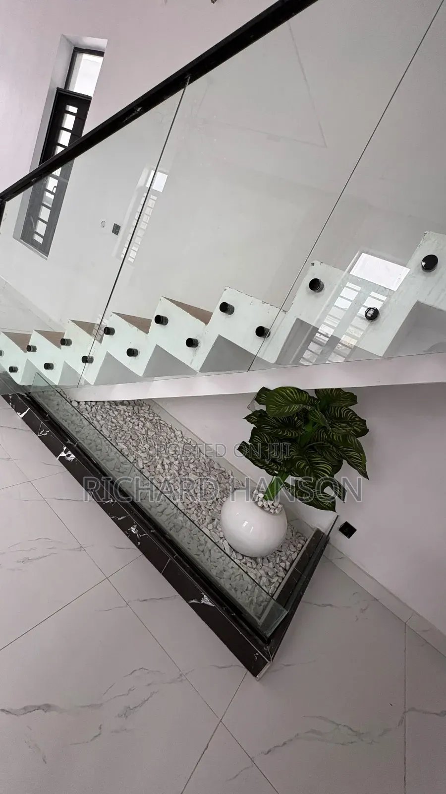 5bdrm Duplex in Vgc for sale in VGC / Ajah