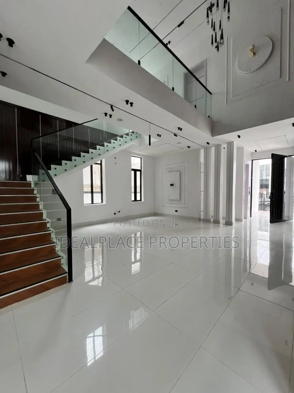 5bdrm Duplex in Ajah for sale in Ajah