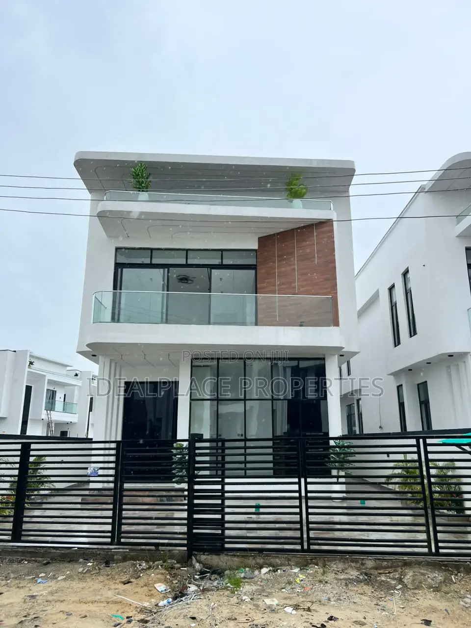5bdrm Duplex in Ajah for sale in Ajah