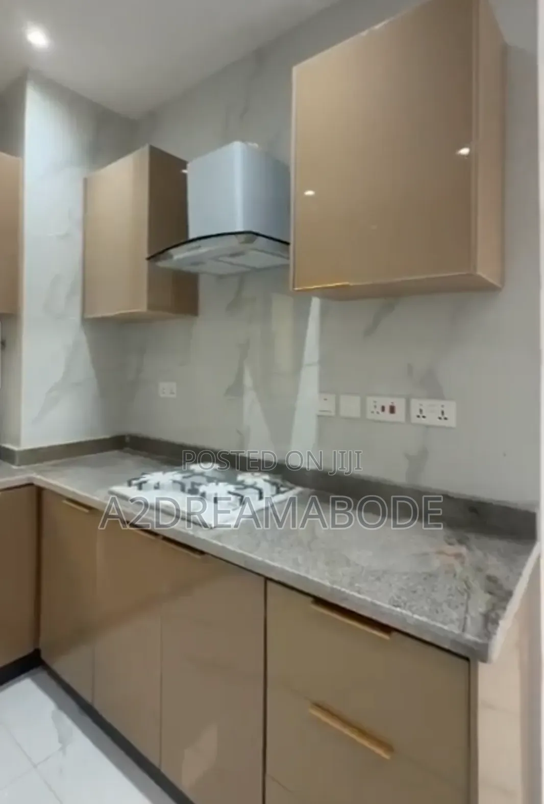 3bdrm Apartment in Yaba, Alagomeji for rent in Alagomeji