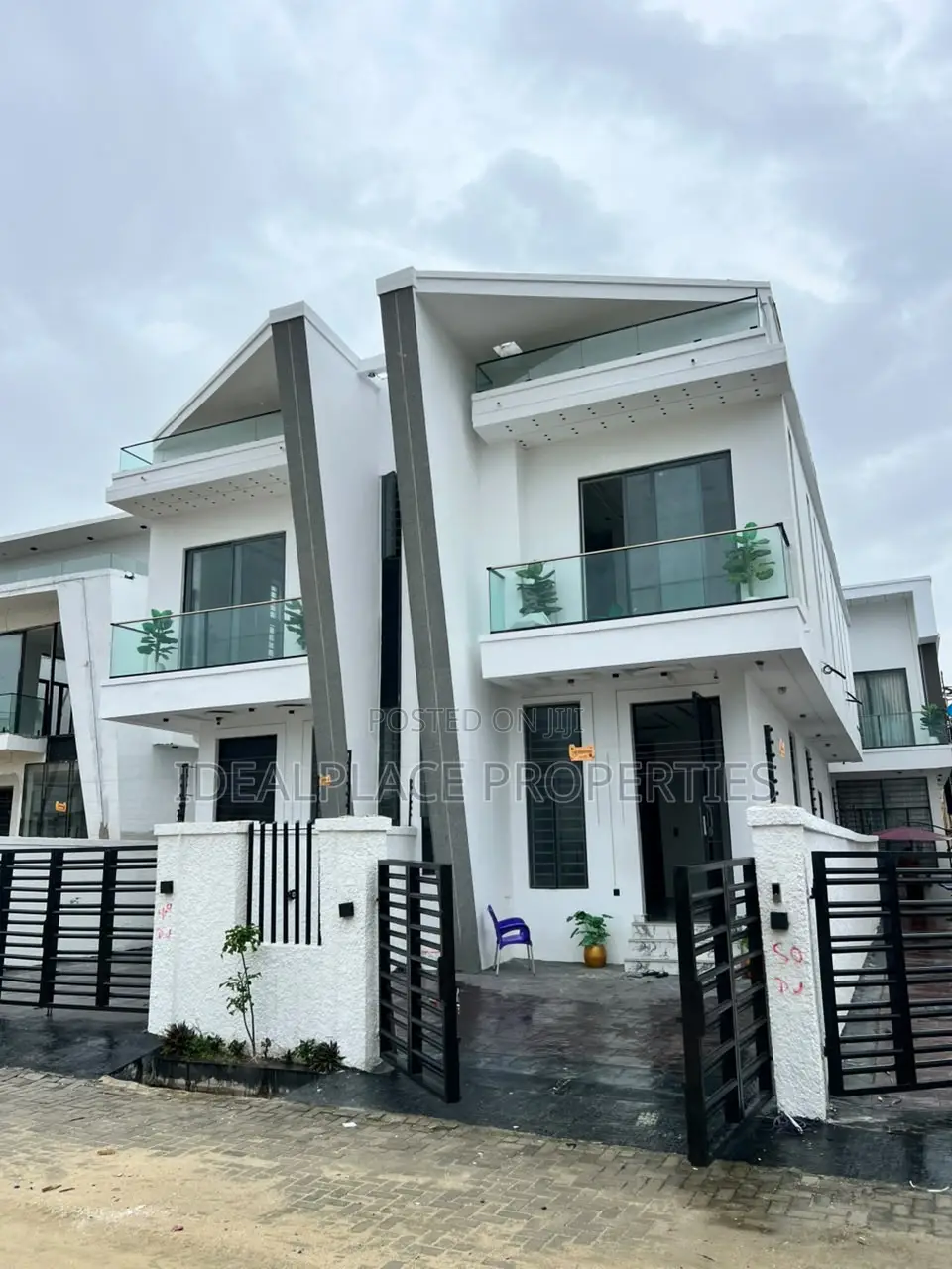 4bdrm Duplex in Ajah for sale in Ajah