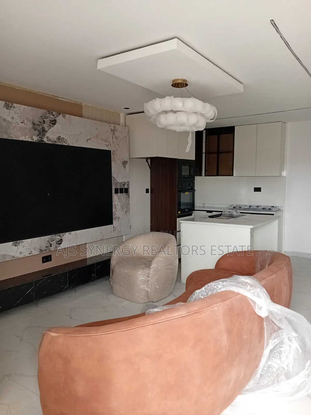 Furnished 2bdrm Maisonette in Lekki Phase 1 for sale in Lekki Phase 1