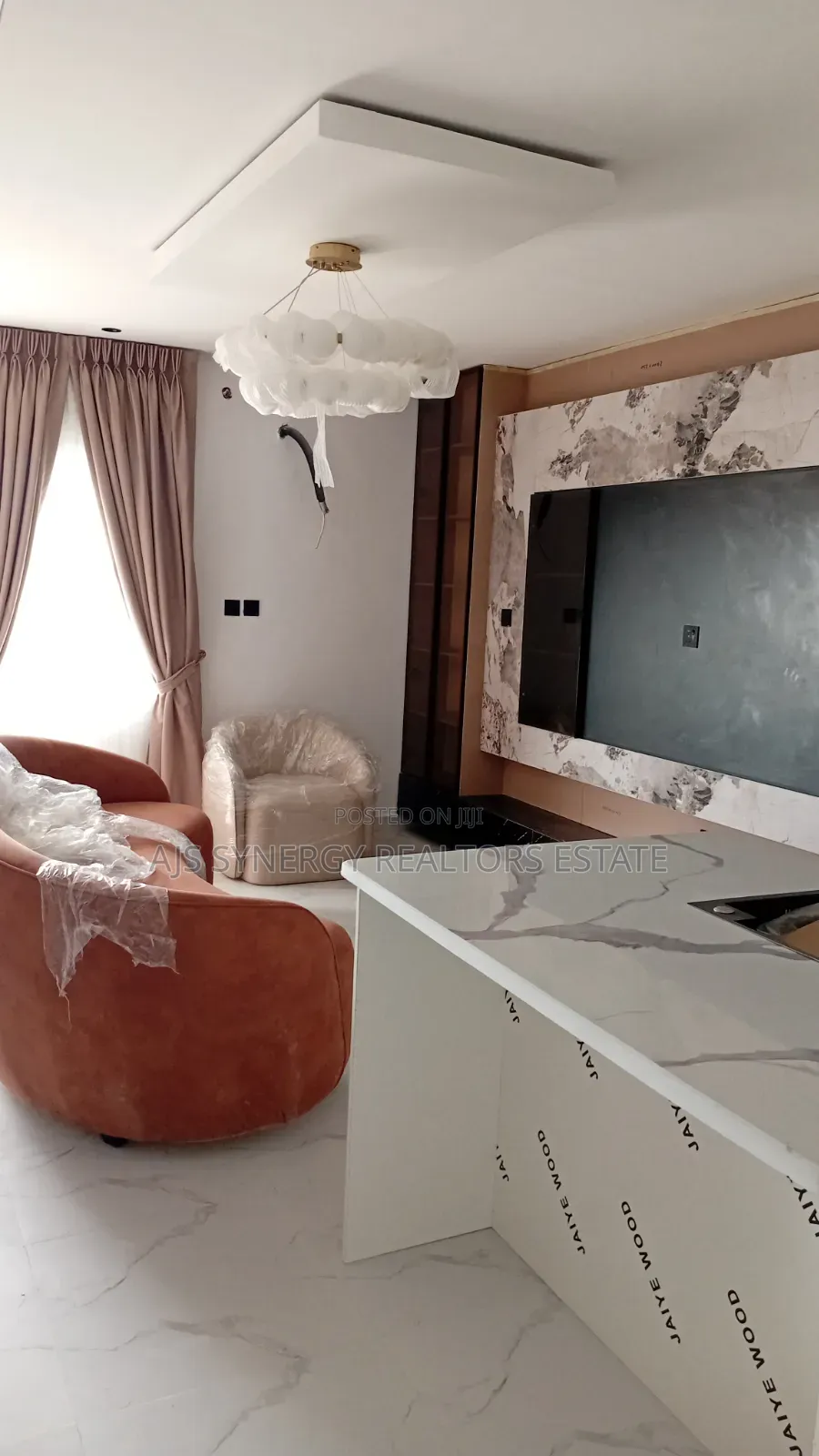 Furnished 2bdrm Maisonette in Lekki Phase 1 for sale in Lekki Phase 1