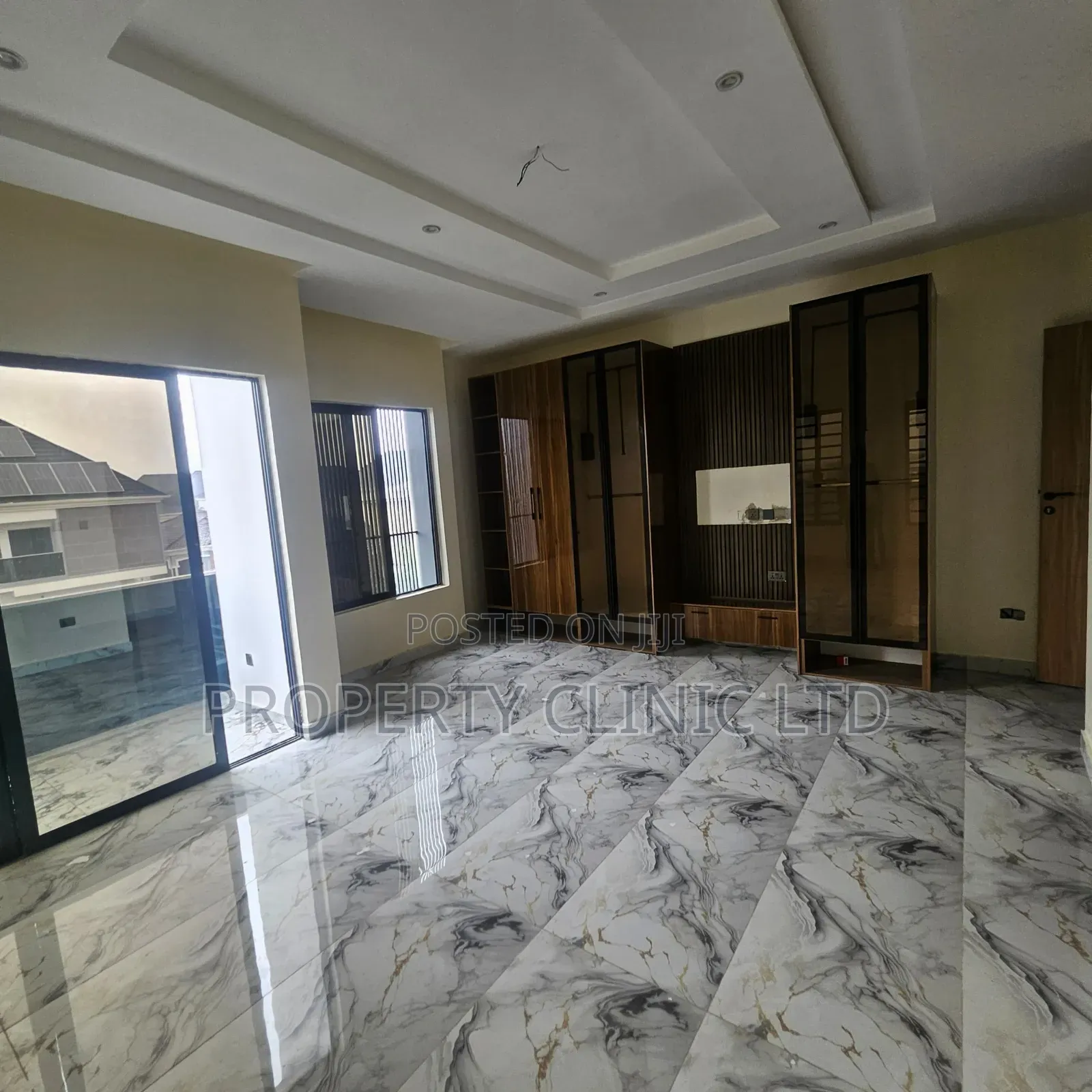 4bdrm Duplex in GRA Phase 2 Shangisha for sale in GRA Phase 2 Shangisha