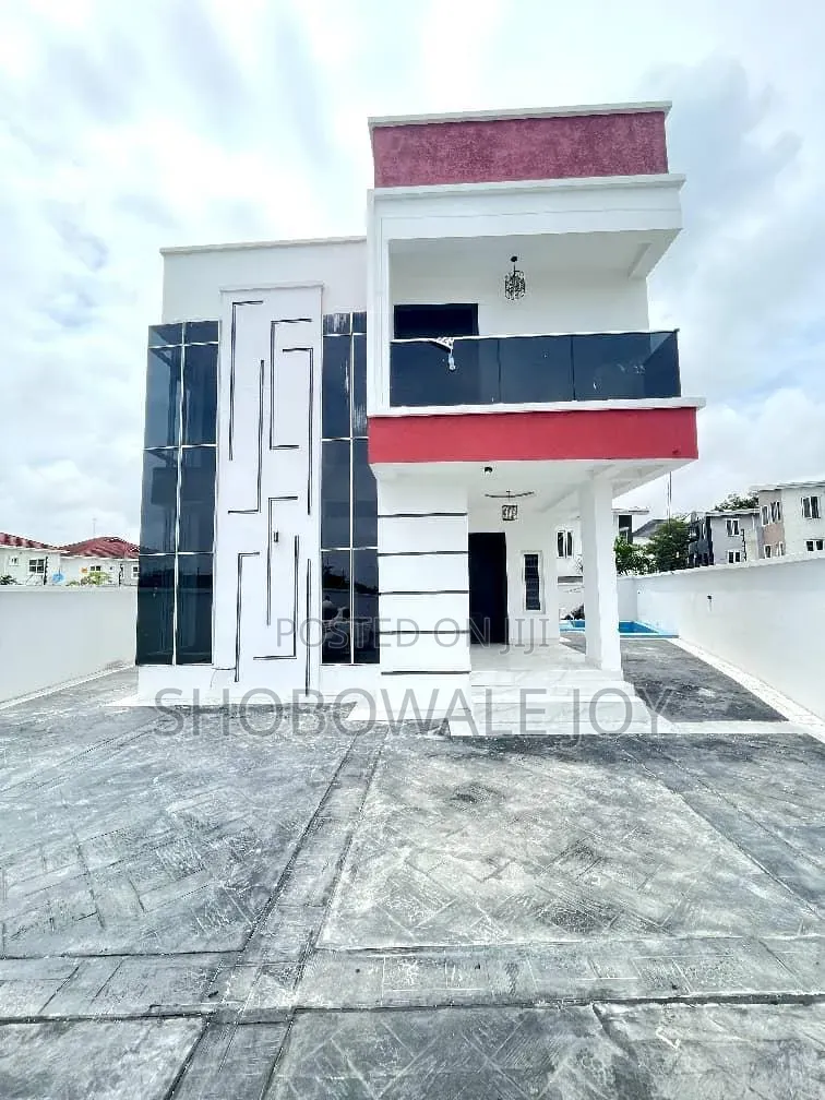 5bdrm Duplex in Chevron for sale in Chevron