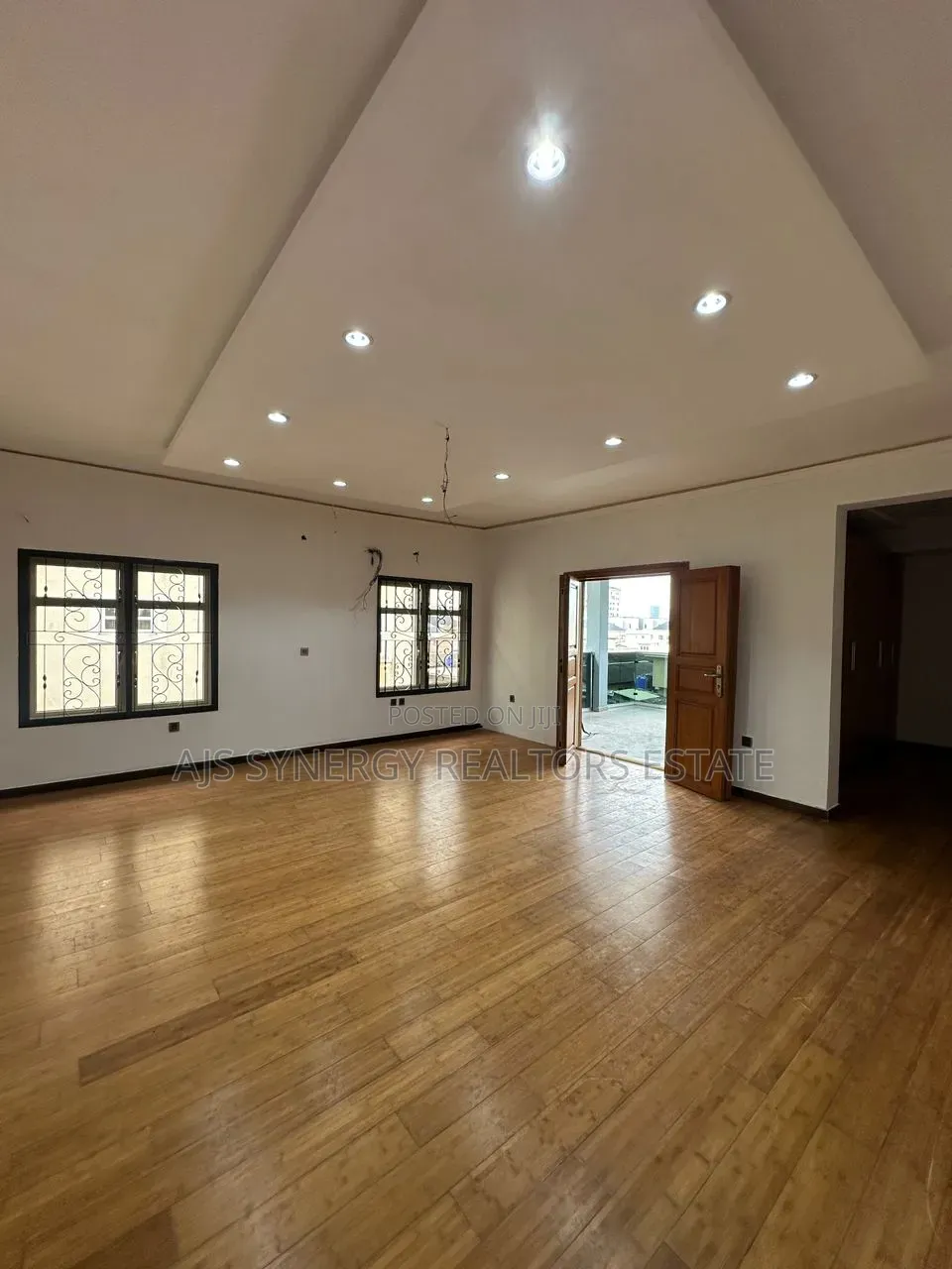 4bdrm Duplex in Victoria Island Extension for sale in Victoria Island Extension