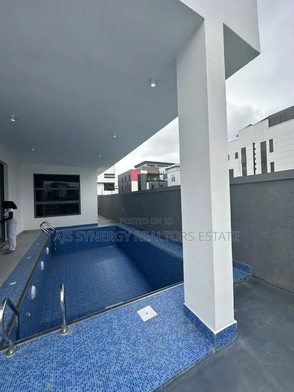 5bdrm Duplex in Awolowo Road for sale in Awolowo Road