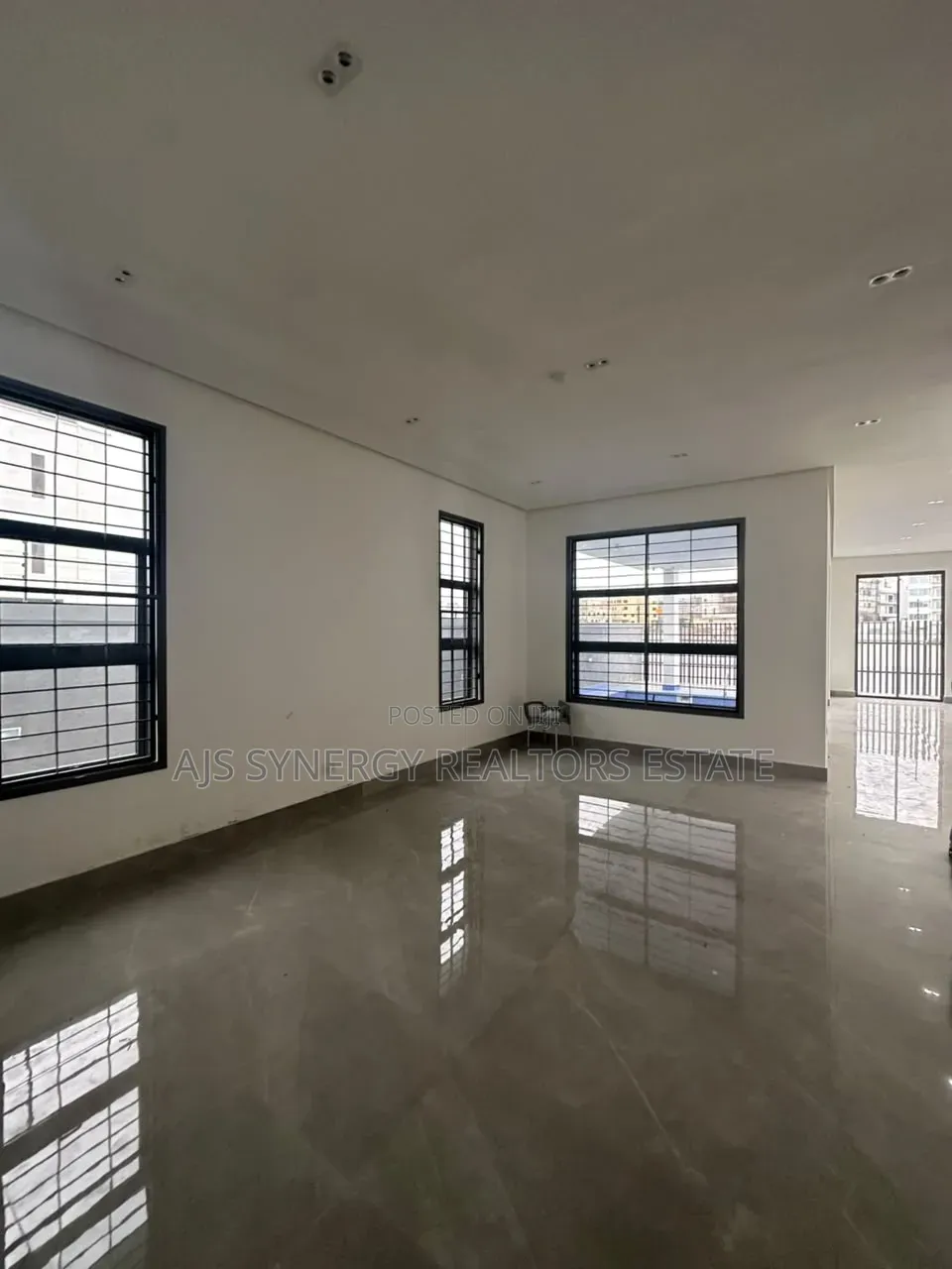 5bdrm Duplex in Awolowo Road for sale in Awolowo Road