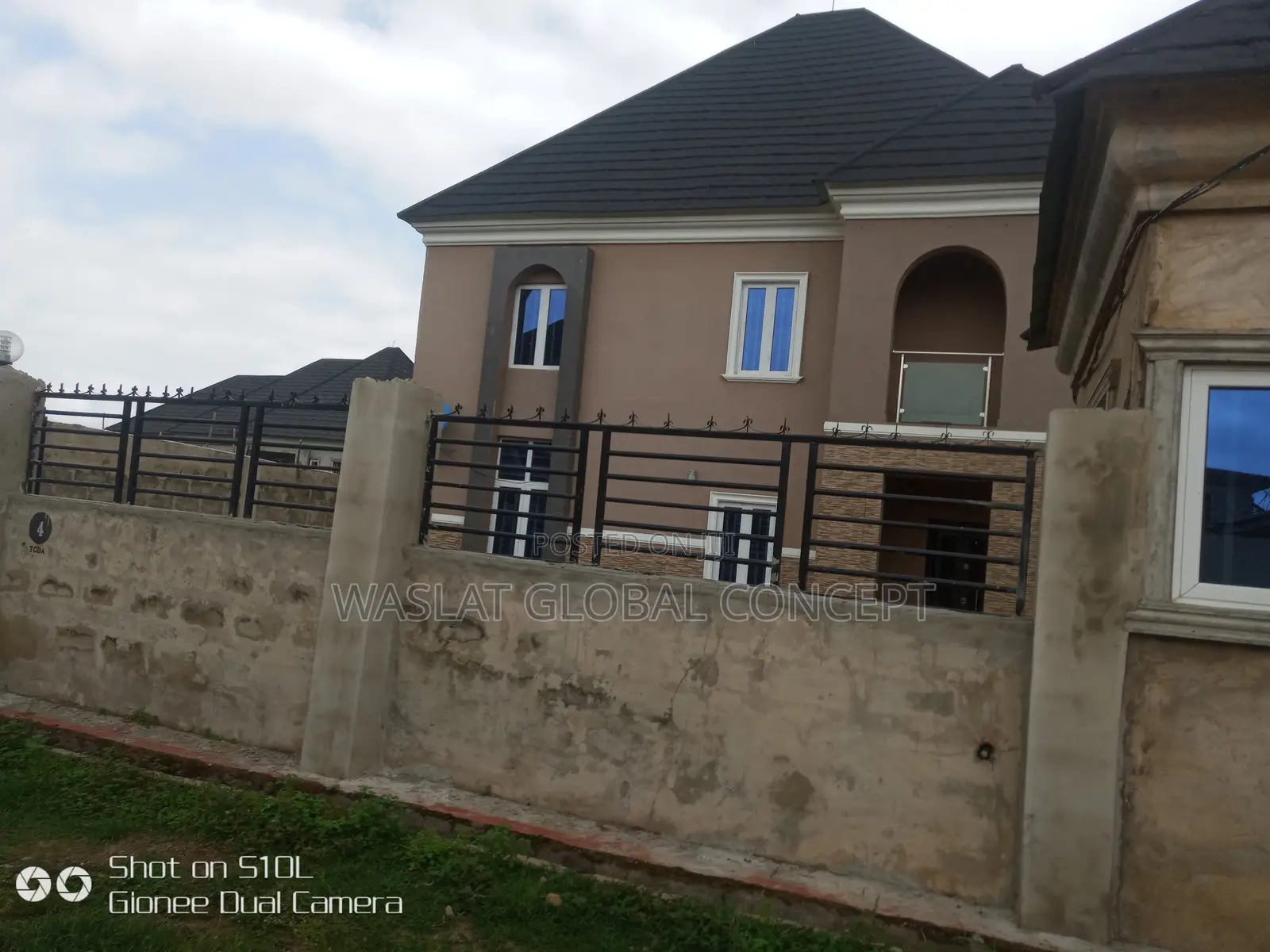 4bdrm Duplex in Tinumola Estate, Osogbo for sale in Osogbo