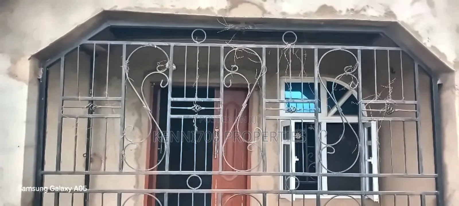 4bdrm Bungalow in Prime Estate In, Obafemi-Owode for sale in Obafemi-Owode