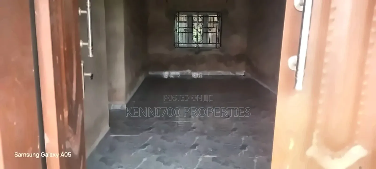 4bdrm Bungalow in Prime Estate In, Obafemi-Owode for sale in Obafemi-Owode