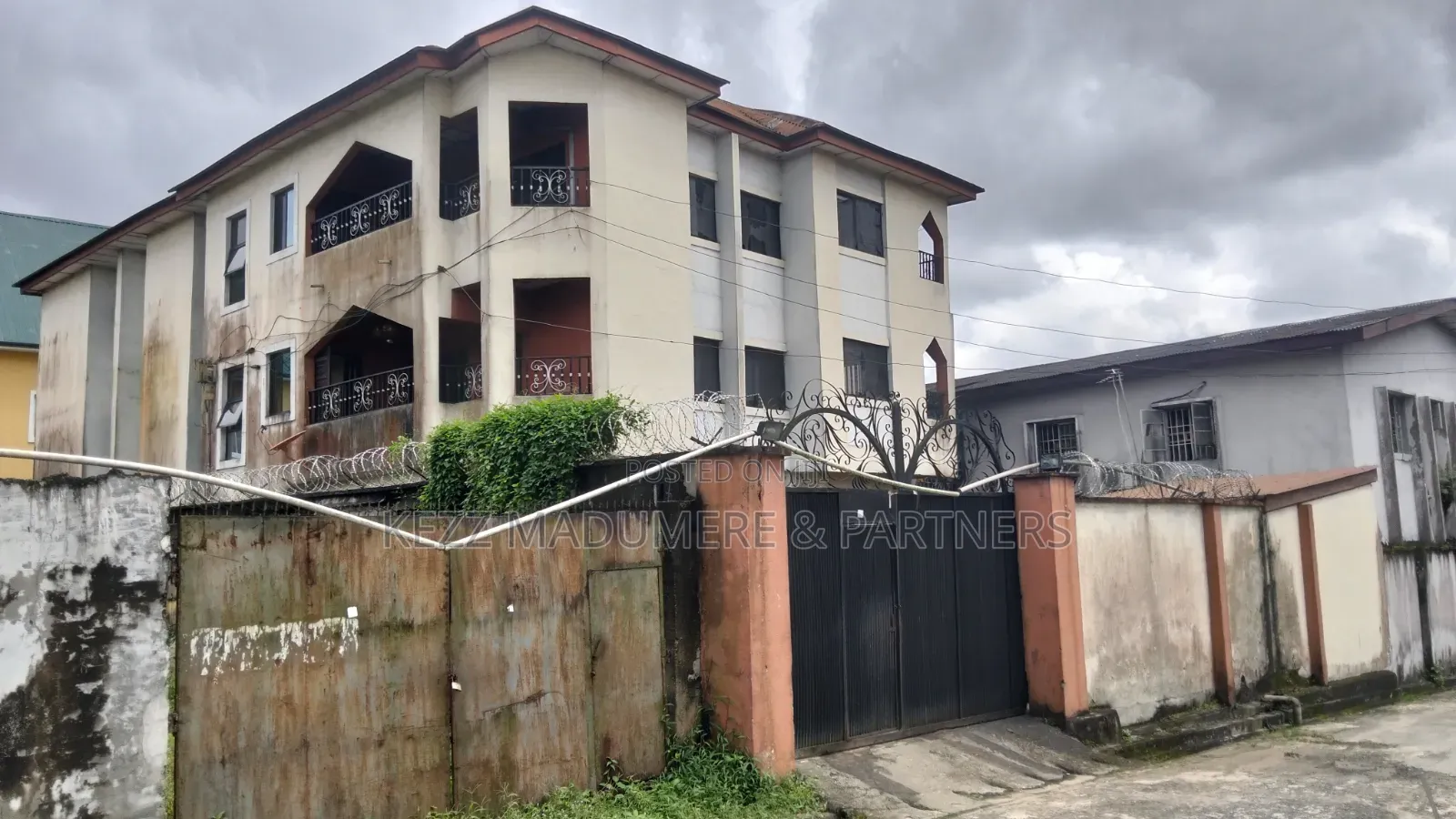 4bdrm Block of Flats in Off Rumuola Major for sale in Rumuola