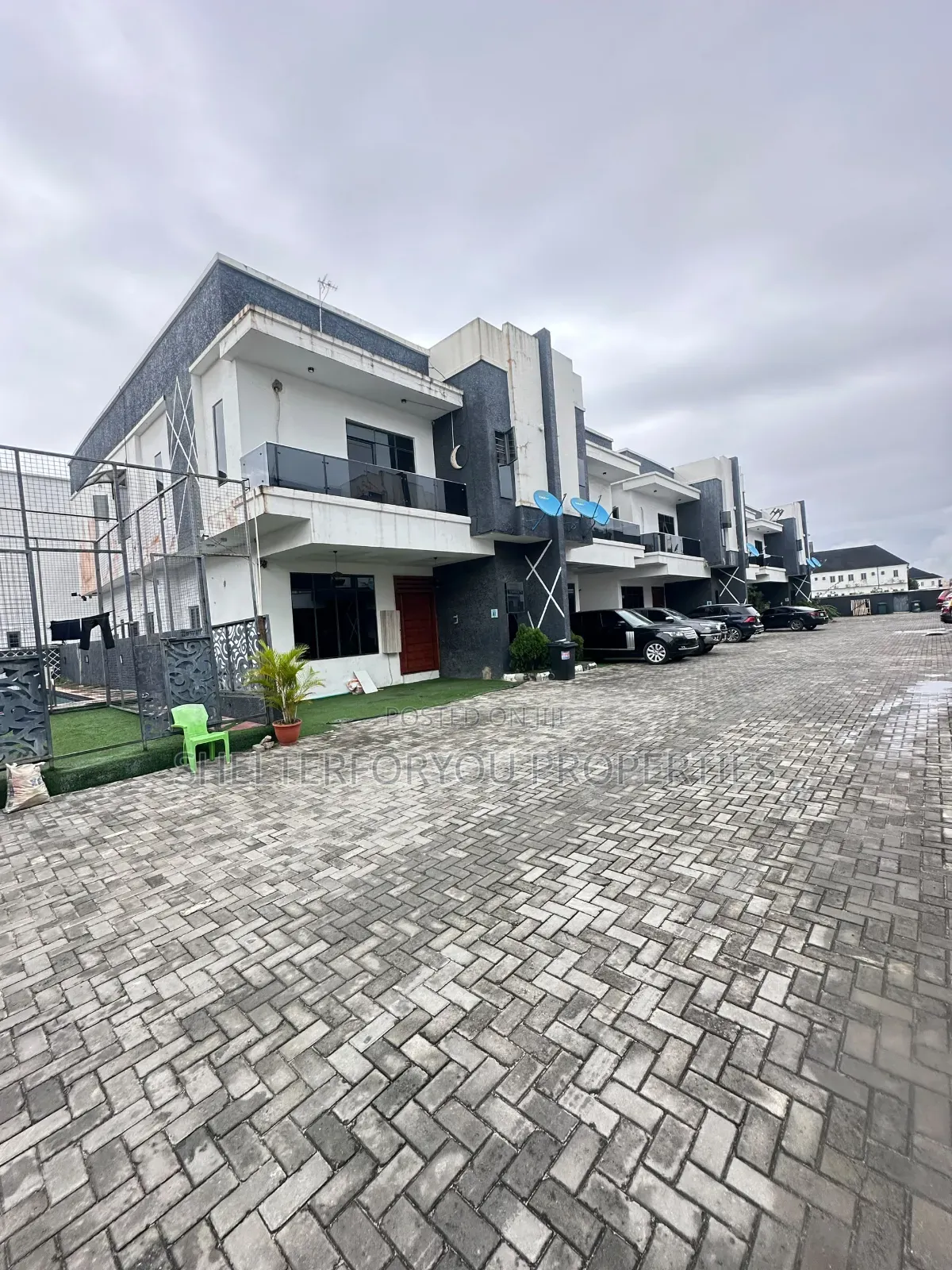 4bdrm Duplex in Lekki Phase 1 for rent in Lekki Phase 1