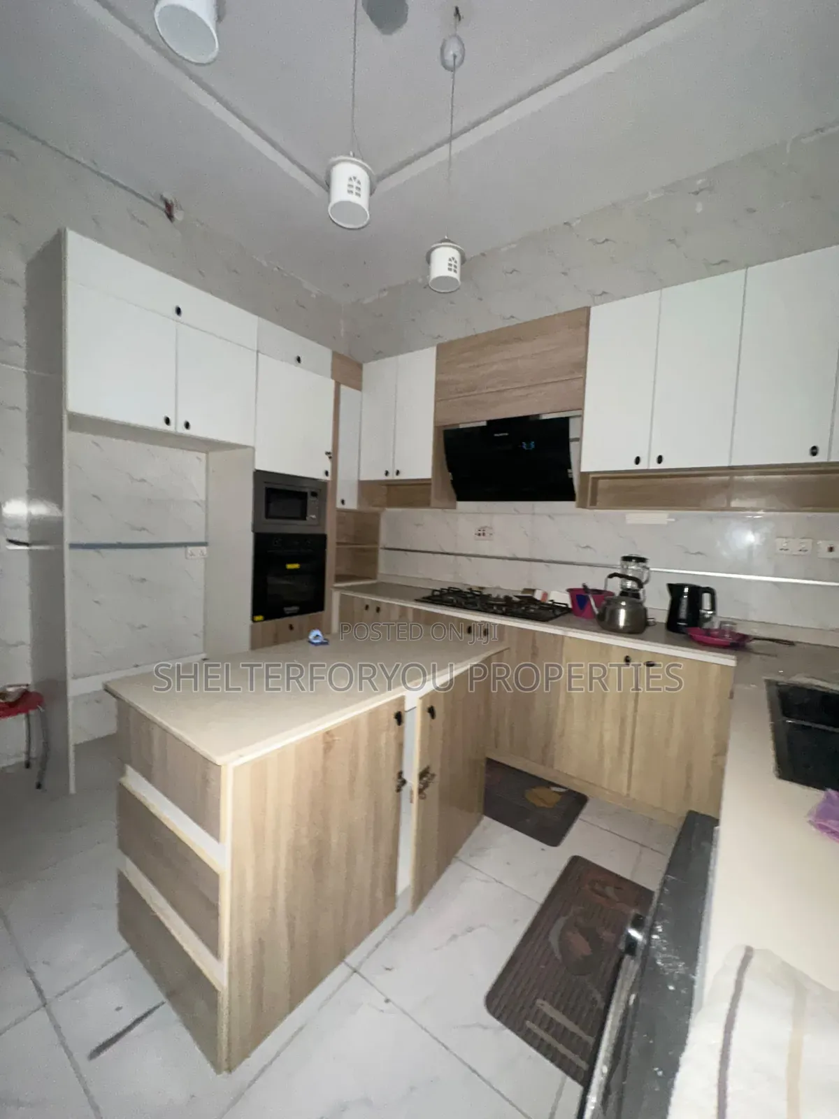 4bdrm Duplex in Lekki Phase 1 for rent in Lekki Phase 1