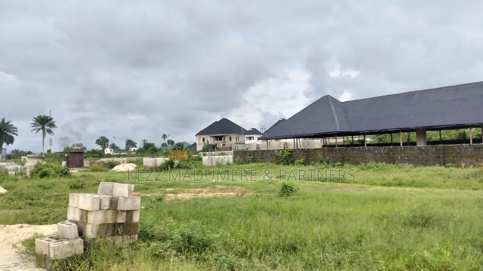 For Sale : 4 Plots Between NNPC Mega Station &Boskel Junction, Aba Rd in New Layout