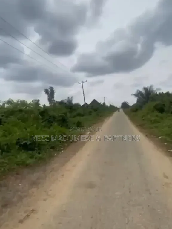 For Sale : 100 Plots Behind Salvation Minis. Headquarters Igwuruta, Ph in New Layout