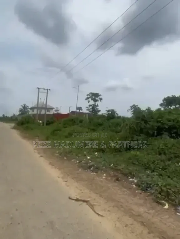 For Sale : 100 Plots Behind Salvation Minis. Headquarters Igwuruta, Ph in New Layout