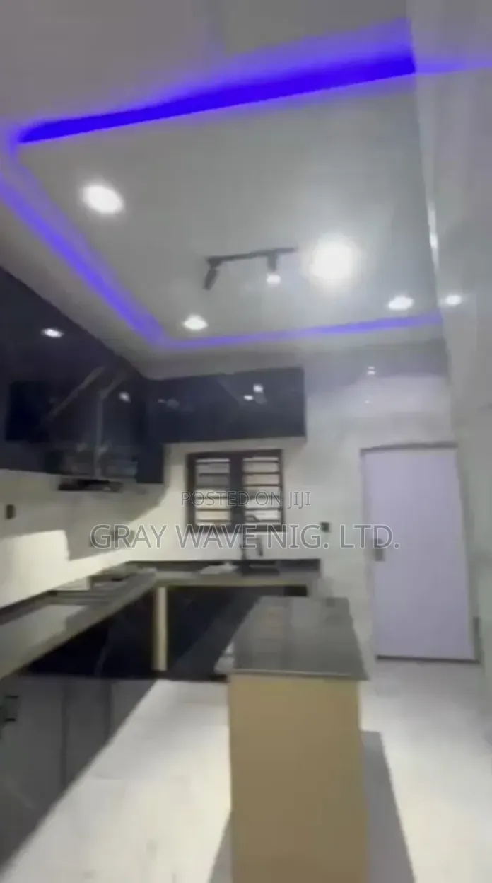 4bdrm Duplex in Sabon Lugbe for sale in Sabon Lugbe