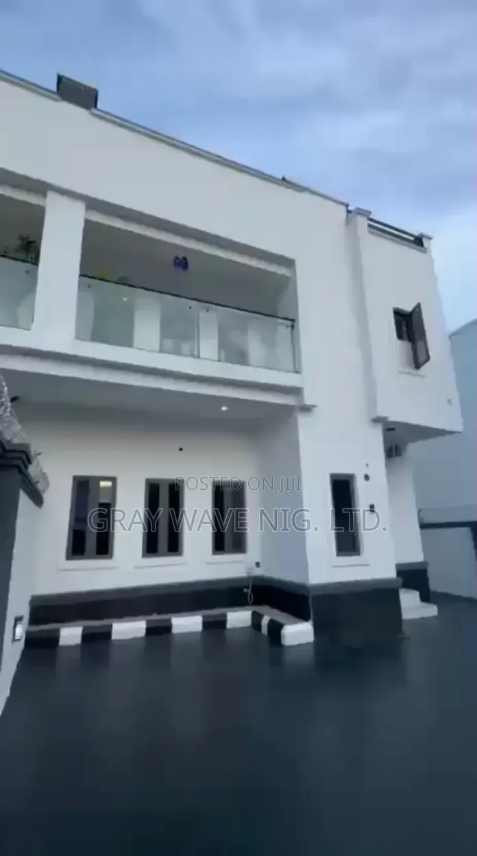 4bdrm Duplex in Sabon Lugbe for sale in Sabon Lugbe