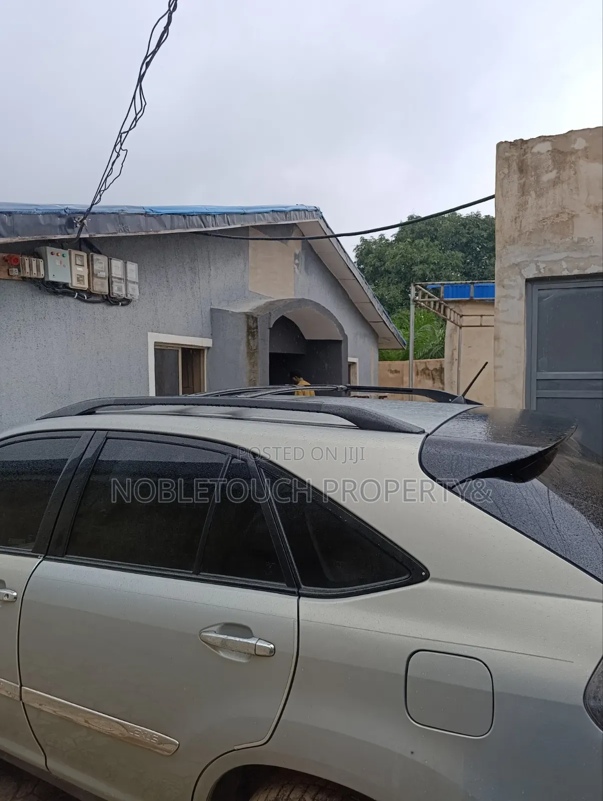2bdrm Bungalow in Governor Road Ikotun for sale in Governors Road