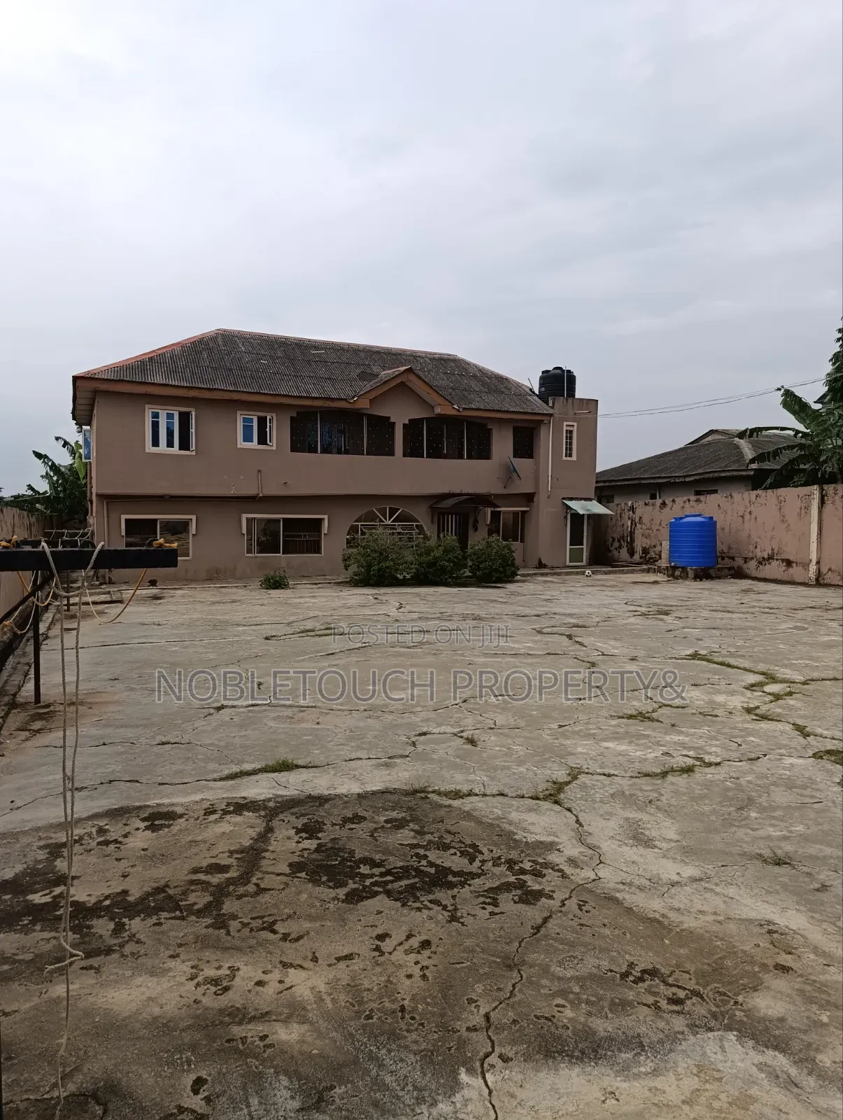 3bdrm Block of Flats in Igando Lagos, Akesan for sale in Akesan