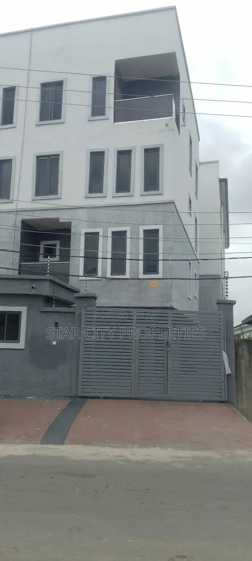4bdrm Duplex in Maryland Crescent for rent in LSDPC Maryland Estate