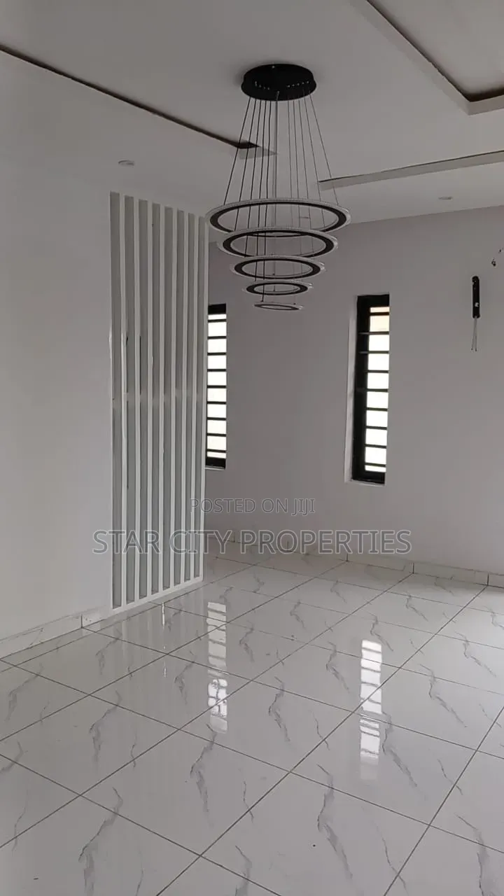 3bdrm Duplex in Omole Phase 2 for sale in Omole Phase 2