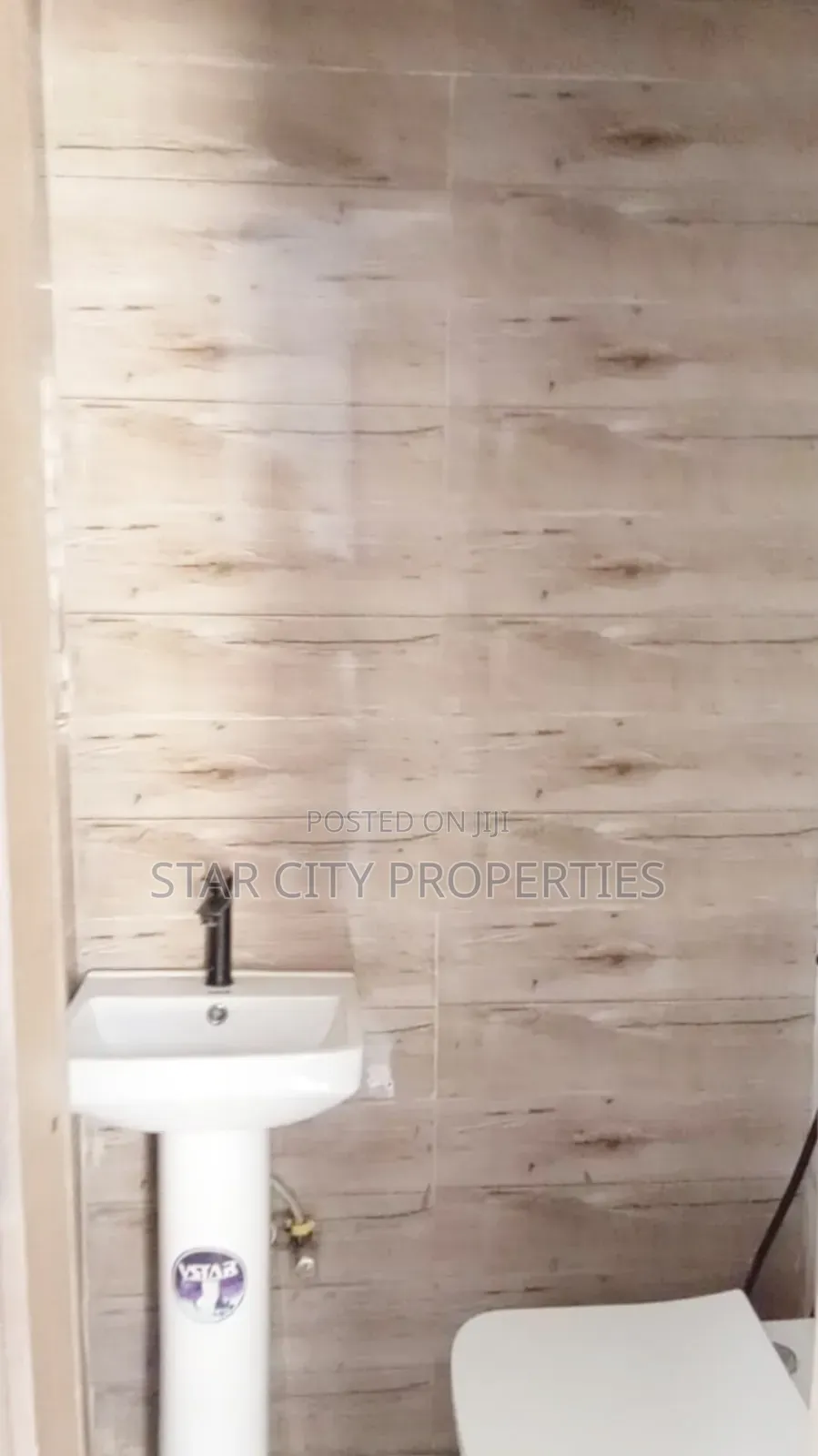 3bdrm Duplex in Omole Phase 2 for sale in Omole Phase 2