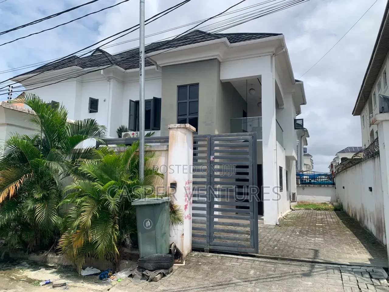 4bdrm Duplex in Osapa for sale in Osapa london