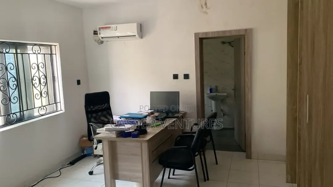 4bdrm Duplex in Osapa for sale in Osapa london
