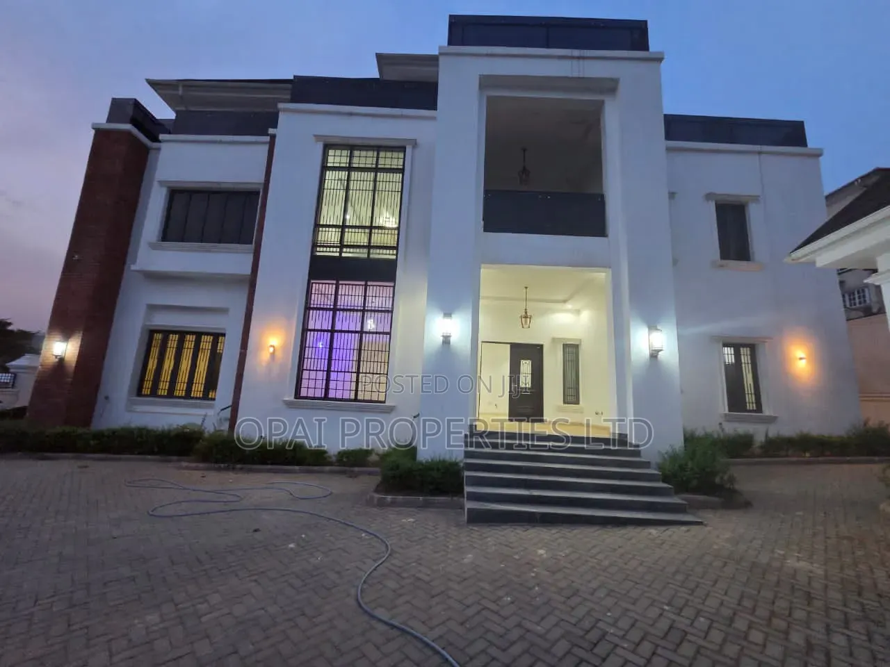Furnished 7bdrm House in Guzape District for sale in Guzape District