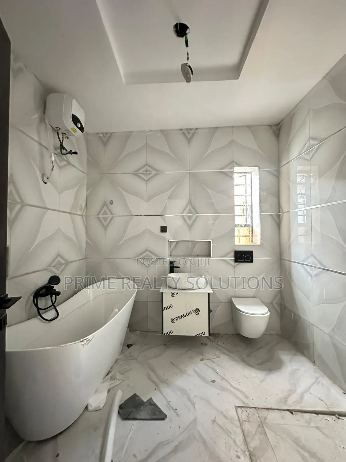 5bdrm Duplex in Lekki Phase 1 for sale in Lekki Phase 1