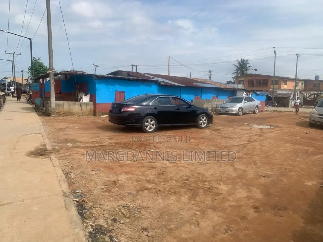 For Sale: 1 Plot of Land at Ebute Ipakodo Road. in Ipakodo