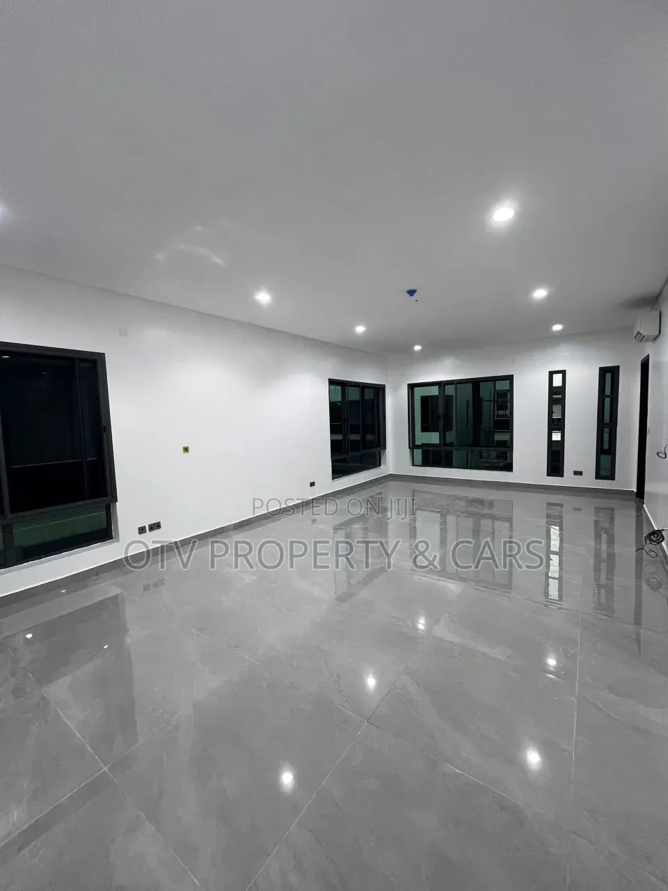 6bdrm Duplex in Old Ikoyi for sale in Old Ikoyi